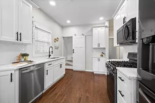 5107 N Lowell Ave, Chicago, IL 60630 - Photo 13