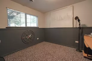 110 Swanson St, Ottawa, IL 61350 - Photo 27