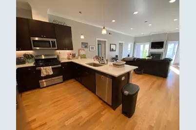 4812 W Montrose Avenue #B03, Chicago, IL 60641 - Photo 5