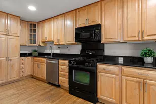 917 Hamlin St, Evanston, IL 60201 - Photo 5