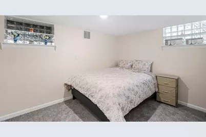 5126 N Mulligan Avenue, Chicago, IL 60630 - Photo 27