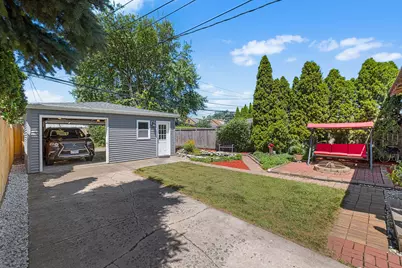 5126 N Mulligan Avenue, Chicago, IL 60630 - Photo 37