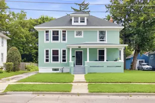 459 N Spring St, Elgin, IL 60120 - Photo 1