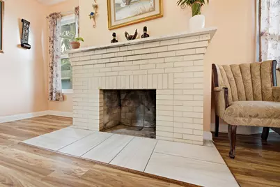459 N Spring Street, Elgin, IL 60120 - Photo 5