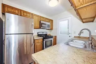 2850 Brighton Ct, Westchester, IL 60154 - Photo 7