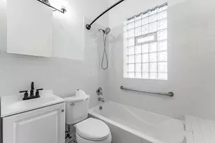 856 N Lawndale Ave, Chicago, IL 60651 - Photo 11