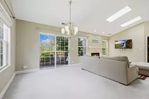 2481 Stoughton Cir, Aurora, IL 60502 - Photo 5