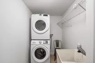 3250 N Lincoln Ave, Chicago, IL 60657 - Photo 25