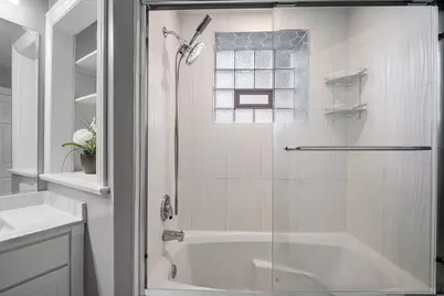 3250 N Lincoln Avenue #C, Chicago, IL 60657 - Photo 19
