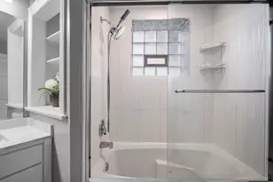 3250 N Lincoln Ave, Chicago, IL 60657 - Photo 19