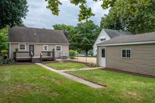 539 Central Ave, Genoa, IL 60135 - Photo 39