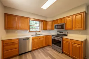 539 Central Ave, Genoa, IL 60135 - Photo 15
