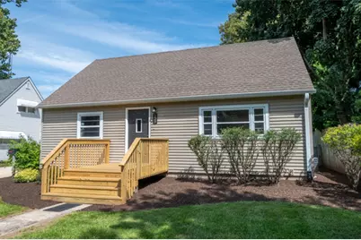 539 Central Avenue, Genoa, IL 60135 - Photo 3