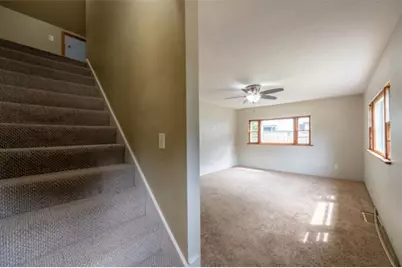 539 Central Avenue, Genoa, IL 60135 - Photo 7