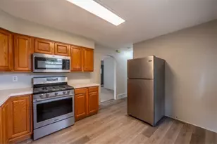 539 Central Ave, Genoa, IL 60135 - Photo 13