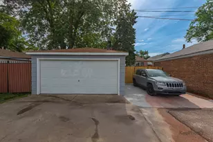 9350 S Manistee Ave, Chicago, IL 60617 - Photo 41