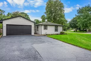 221 Sunset Terrace, Crystal Lake, IL 60014 - Photo 33