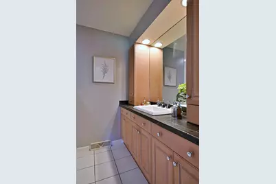 9 Dover Drive, Oak Brook, IL 60523 - Photo 33
