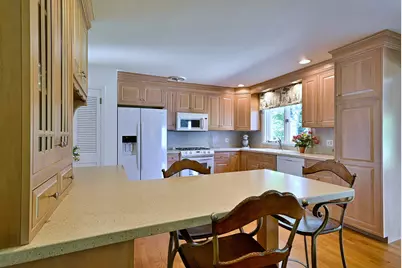 9 Dover Drive, Oak Brook, IL 60523 - Photo 21