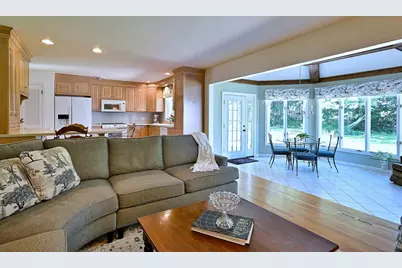 9 Dover Drive, Oak Brook, IL 60523 - Photo 25