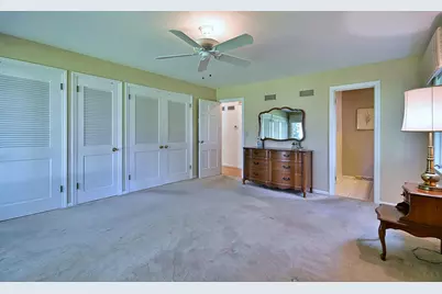 9 Dover Drive, Oak Brook, IL 60523 - Photo 31