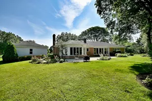 9 Dover Dr, Oak Brook, IL 60523 - Photo 49