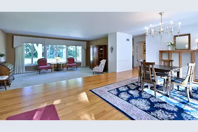 9 Dover Drive, Oak Brook, IL 60523 - Photo 9