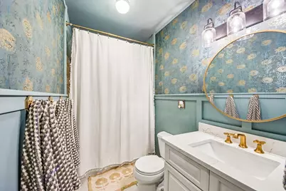 3011 W Gunnison Street #1W, Chicago, IL 60625 - Photo 11