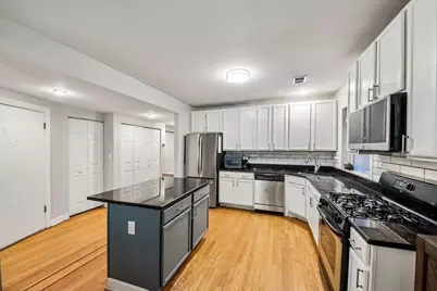 3011 W Gunnison Street #1W, Chicago, IL 60625 - Photo 9