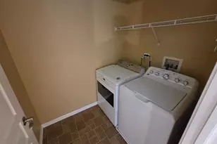 107 Driscoll Ln, Wood Dale, IL 60191 - Photo 7