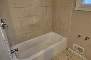 8422 Harding Ave, Skokie, IL 60076 - Photo 11