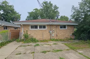 8422 Harding Ave, Skokie, IL 60076 - Photo 3