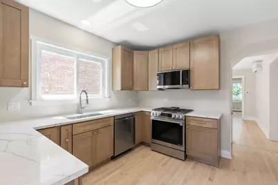 5747 N Melvina Avenue, Chicago, IL 60646 - Photo 7