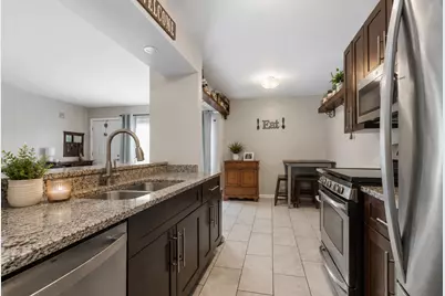8314 Portsmouth Drive #30, Darien, IL 60561 - Photo 5