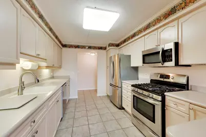 6801 N Milwaukee Avenue #410, Niles, IL 60714 - Photo 13