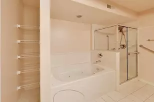 6801 N Milwaukee Ave, Niles, IL 60714 - Photo 23