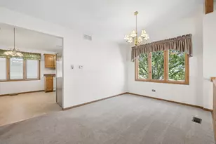 611 Flanagan Dr, Minooka, IL 60447 - Photo 7