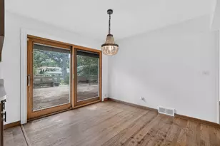145 Dole Ave, Crystal Lake, IL 60014 - Photo 11