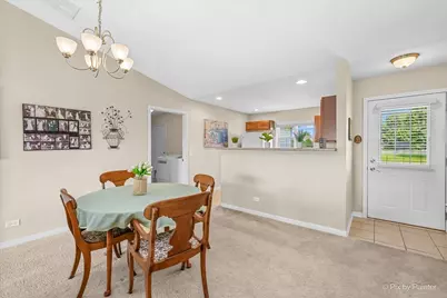 1108 Monroe Avenue, McHenry, IL 60050 - Photo 9
