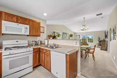1108 Monroe Avenue, McHenry, IL 60050 - Photo 11