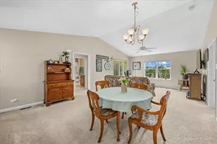 1108 Monroe Ave, McHenry, IL 60050 - Photo 7