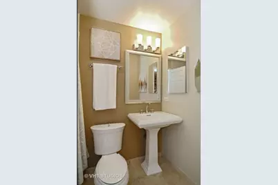 2036 N Larrabee Street #8206, Chicago, IL 60614 - Photo 11