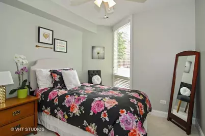 2036 N Larrabee Street #8206, Chicago, IL 60614 - Photo 9