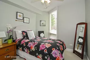 2036 N Larrabee St, Chicago, IL 60614 - Photo 9