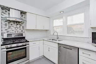 4820 W Conrad St, Skokie, IL 60077 - Photo 5