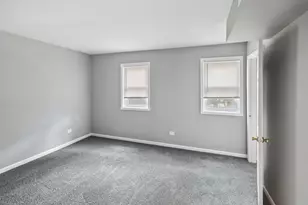 621 Oneida St, Joliet, IL 60435 - Photo 9