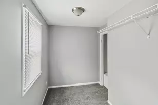 621 Oneida St, Joliet, IL 60435 - Photo 7