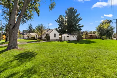 523 Highland Avenue, Woodstock, IL 60098 - Photo 33