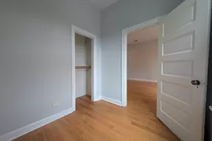 1911 W Addison St, Chicago, IL 60613 - Photo 19