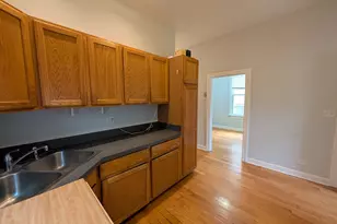 1911 W Addison St, Chicago, IL 60613 - Photo 11